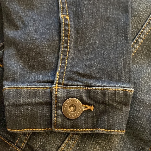 Torrid jean jacket - Picture 3 of 5